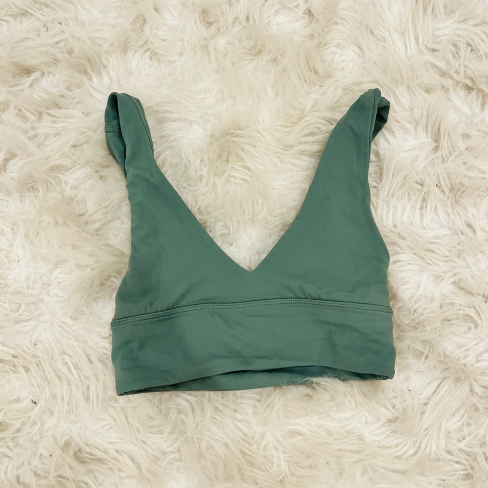 COPY - LULULEMON ALIGN BRA!!💖✨